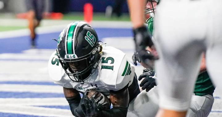 PHOTOS: Reedy falls just short in season opener against Lake Ridge