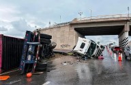 Tráiler cae desde puente en Libramiento Oriente; conductor resulta herido