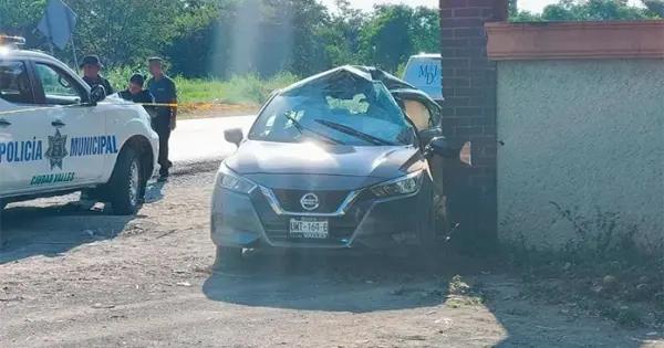 Fallece conductor tras impactar en muro