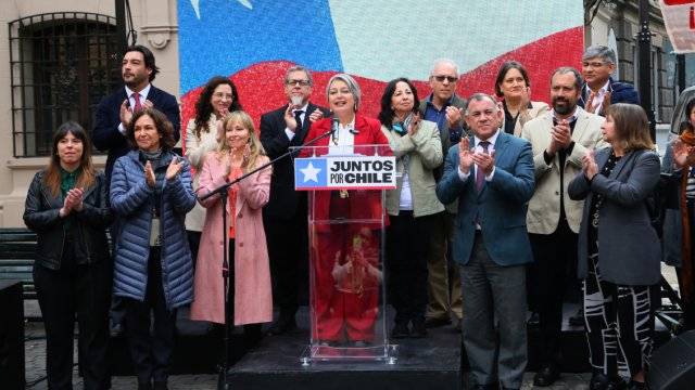 "Un Chile que cumple": Jara presentó su nuevo programa presidencial
