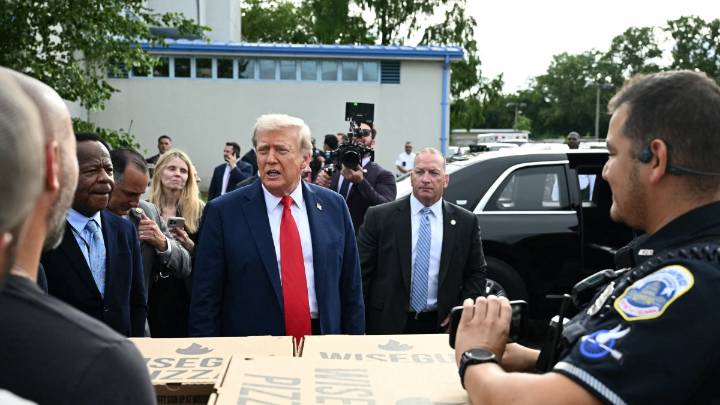 Con pizzas y hamburguesas, Trump visitó a las tropas y fuerzas del orden en Washington DC: "Solo quería darles las gracias"