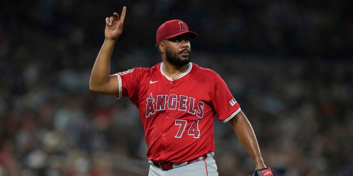 Kenley Jansen dealing with rib injury, likely to stay off IL