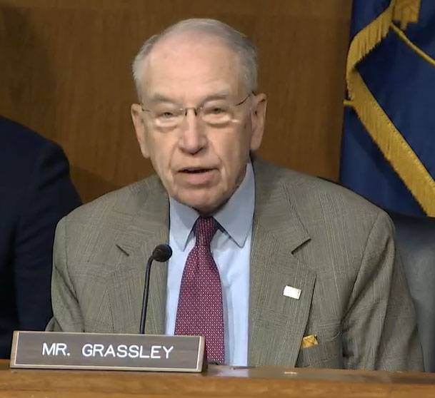 Grassley Welcomes Resolution for 10 FBI Whistleblowers Following Years of Retaliation