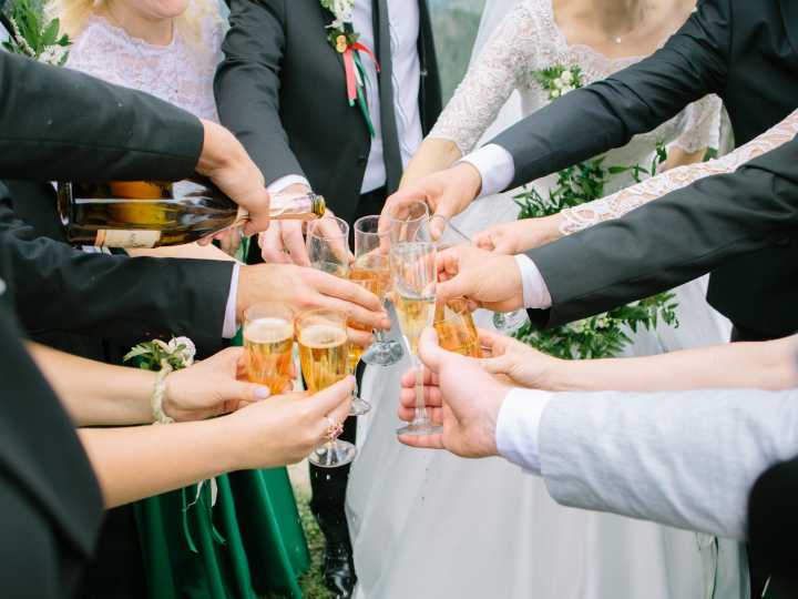 I've been a bridesmaid over 125 times. Here are 10 common mistakes I see wedding parties make.