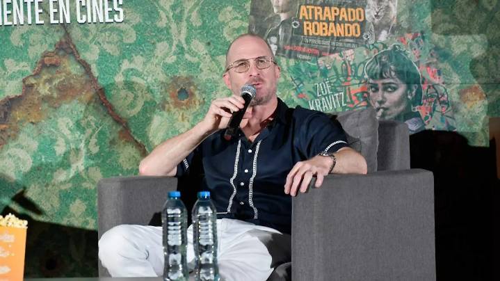 Darren Aronofsky presenta su película “Atrapado robando” en México