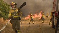 Novos confinamentos en Monterrei polos incendios que arrasan case 30.000 hectáreas só na provincia de Ourense