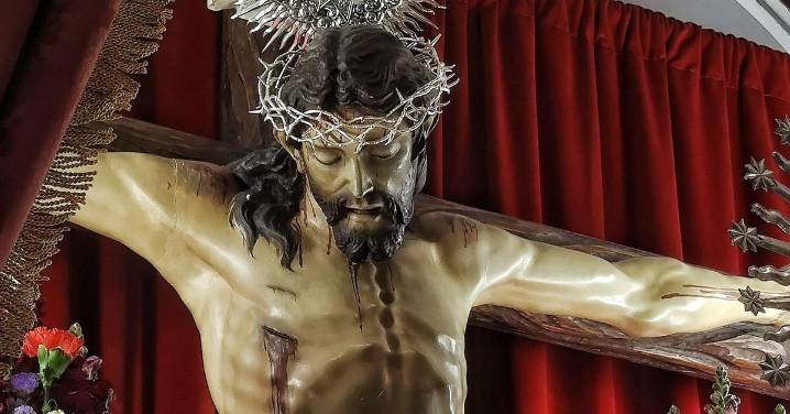 Procesiones Cristo de las Penas de La Calahorra 2025: Horarios e itinerarios