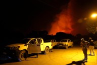 Fuego infernal en Tres Cantos con viento cambiante y centenares de vecinos desalojados