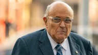 Ex alcalde de Nueva York Rudolph Giuliani resulta herido en accidente automovilístico