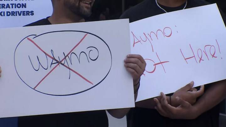 Taxi drivers protest Waymo’s self-driving car tests in NYC