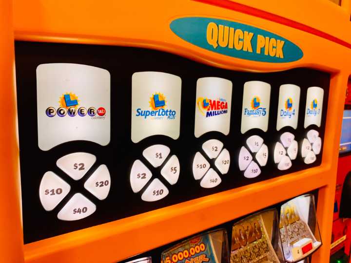Powerball lottery tickets worth $1M sold in Maine, New York and South Dakota