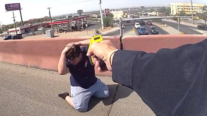 El Paso police bodycam video shows death of man in struggle with officers