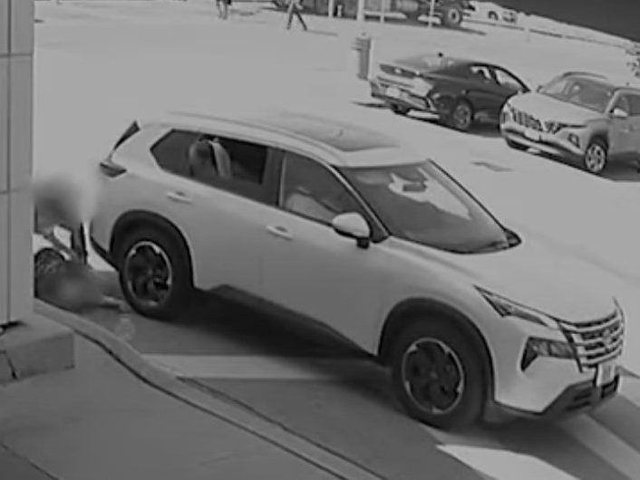 Man charged in 'violent' theft of elderly woman's jewelry