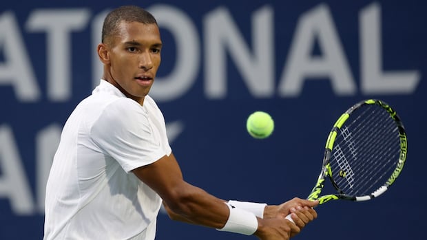 Auger-Aliassime advances to 3rd round of Cincinnati Open with straight