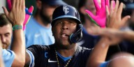 Salvador Perez hits go-ahead homer as Royals continue dominance over White Sox with 3