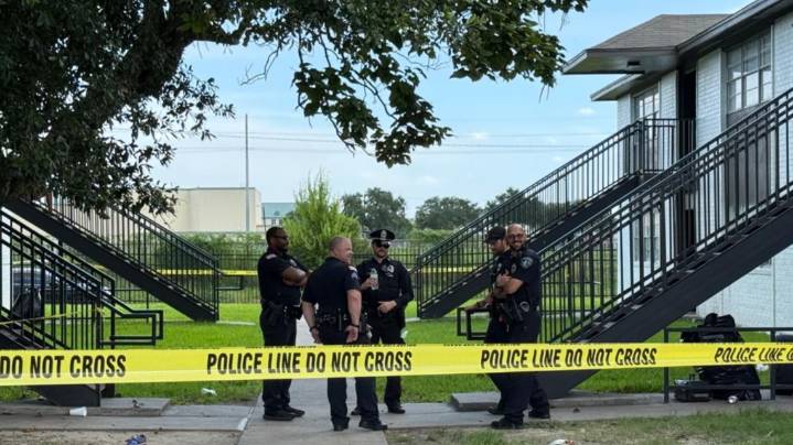Port Arthur police search for suspect after shooting leaves one injured at Prince Hall Village