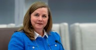 A top Federal Reserve official says dour jobs data backs the case for 3 rate cuts