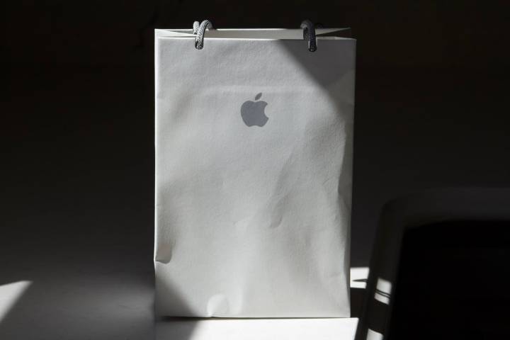 Apple’s Hidden Growth Engine Surges (NASDAQ:AAPL)