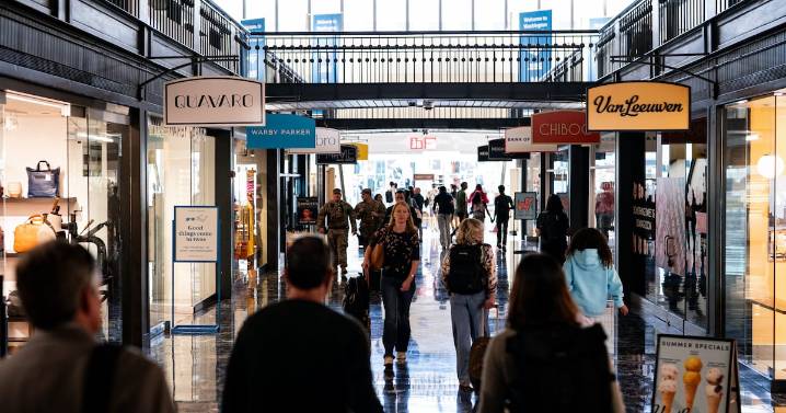 Inflación está ‘de necia’... pero gasto de consumidores en EU se ‘dispara’ en julio