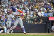 Stearns backs Mets' hitting coaches and expresses confidence lineup will break out of its slump