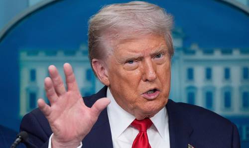 Trump says he's placing Washington, DC, police department under federal control and deploying the National Guard