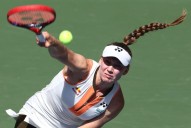 Tennis-Alcaraz wallops U.S. Open third-round foe, Raducanu loses to Rybakina