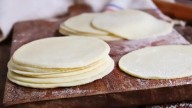 Con 1 tapa de empanada, creá el almuerzo exprés más rico y simple, con un trucazo para lucirte como un chef