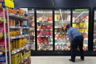 Dollar store food shopping isn't derailing American diets, study suggests