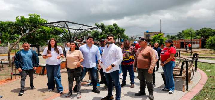 Gobernador Luna anuncia 70% de avance en obras de San Vicente