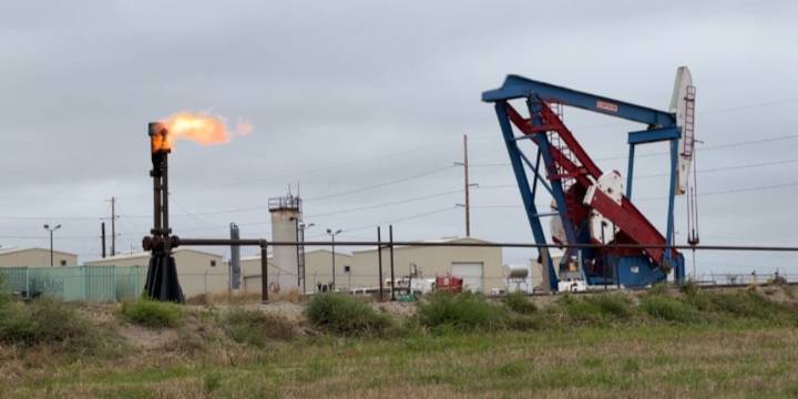 Oil, gas production up, but price outlook remains bearish