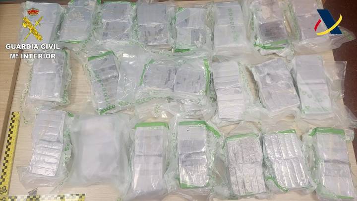 Dos detenidos en el Aeropuerto de Barcelona por transportar 42 kilos de hachís en el equipaje