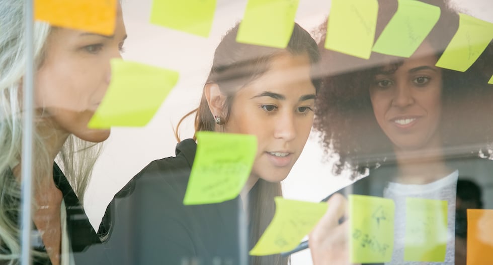 El 55% de empresas ya prioriza la experiencia del trabajador: Conoce cómo retener a los mejores