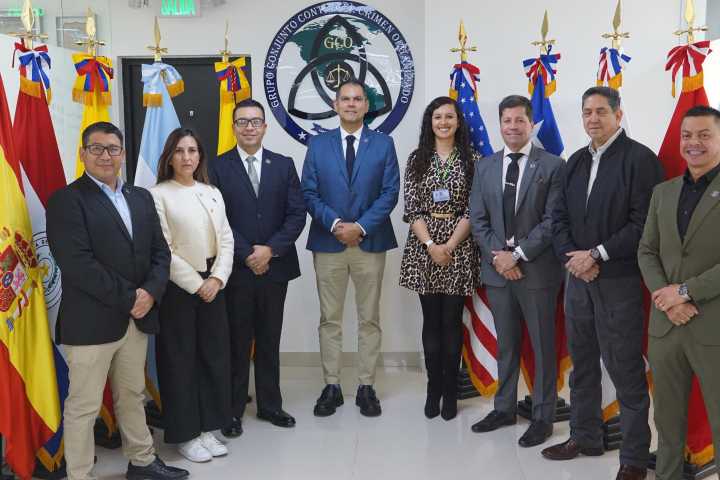 Se reúne Secretario de Seguridad Pública con personal del INL en Colombia