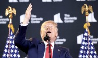 'I know a lot about grass': Trump meanders off-topic in bizarre Kennedy Center remarks