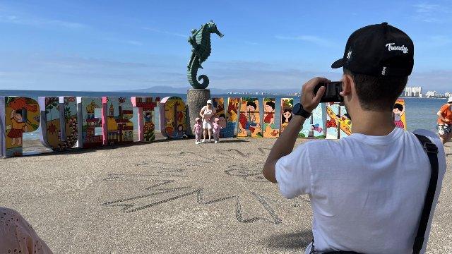 Turistas extranjeros deberán pagar nueva cuota obligatoria por visitar Vallarta
