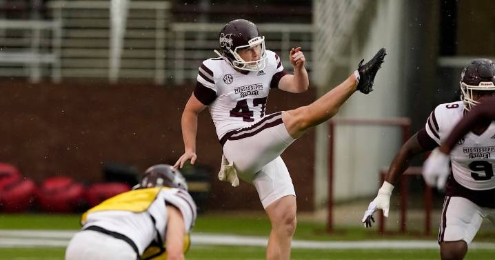 Georgia Tech’s new punter is Holy Innocents’ grad, UNLV transfer