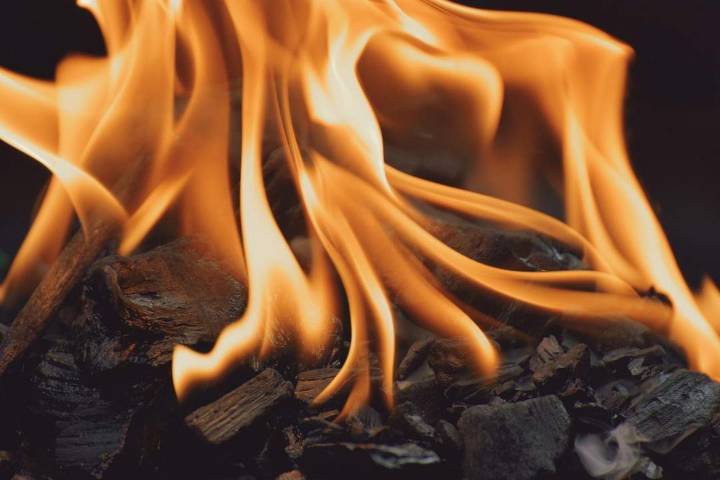 Muere un voluntario que trabajaba en el incendio de Molezuales entre Zamora y León