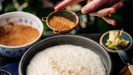 Ritual de arroz y canela para atraer dinero y éxito en septiembre 2025