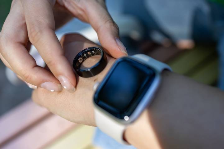 Oura Ring vs. Apple Watch: A Doctor Weighs In On Which Tracks Your Health More Accurately