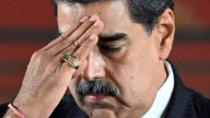 Una cuerdita rosada en la mano y la lealtad de los más allegados: La protección de Maduro en días complicados