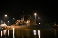 Buque lanzamisiles de EEUU ingresa al canal de Panamá rumbo al Caribe