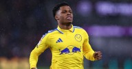 Largie Ramazani loan exit to Valencia confirmed as Leeds United make clause decision