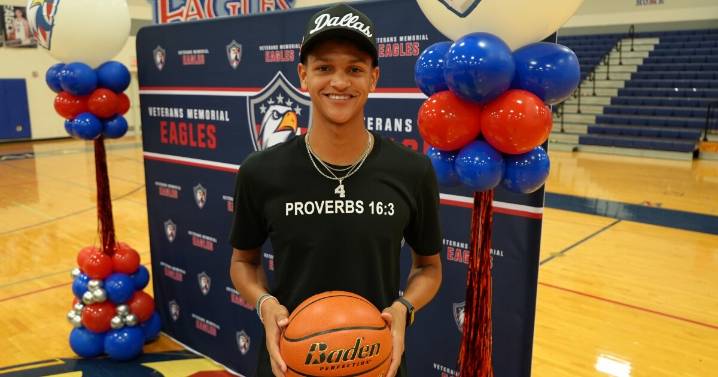 Billy White III picks SMU basketball; foregoes senior season at Veterans Memorial
