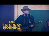 Saturday Sessions: Hayes Carll performs "Stay Here Awhile"