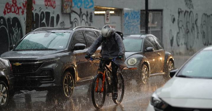 Tormenta tropical ‘Ivo’ se va, pero las lluvias en México siguen: ¿Qué estados se ‘inundarán’ en la semana?