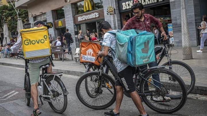 Siete de cada diez paquetes los entrega ya un repartidor con contrato