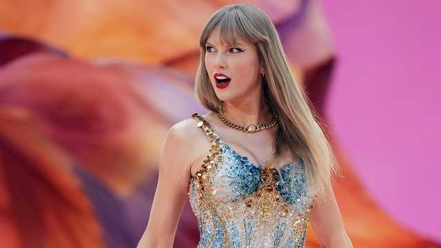 Taylor Swift announcement fills blank space of social media