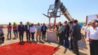 Colocan la primera piedra de la Embotelladora Pascual; producirá cientos de empleos en Nuevo Laredo