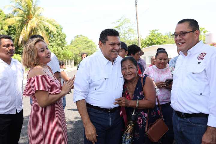 Ejidatarios de La Victoria celebran nuevas calles pavimentadas, tras cinco años sin obras públicas