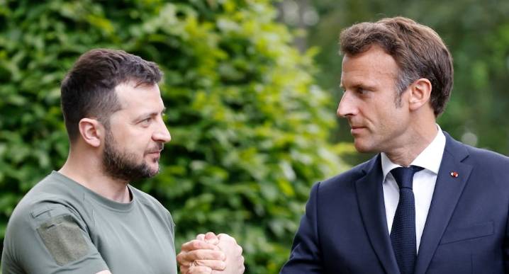 Guerra Rusia-Ucrania | Emmanuel Macron y Volodymyr Zelensky planean verse después de la reunión de Vladimir Putin y Donald Trump en Alaska 